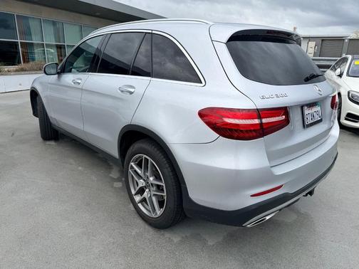 2018 Mercedes-Benz GLC 300 Base 4MATIC