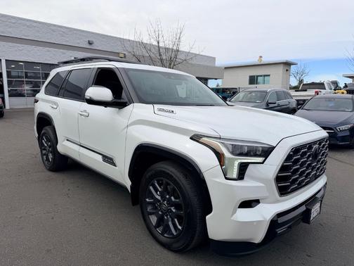 2025 Toyota Sequoia Platinum