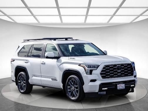 2025 Toyota Sequoia Platinum