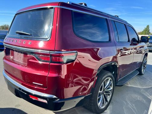 2022 Jeep Wagoneer Series II