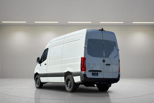 2025 Mercedes-Benz Sprinter 2500 Standard Roof
