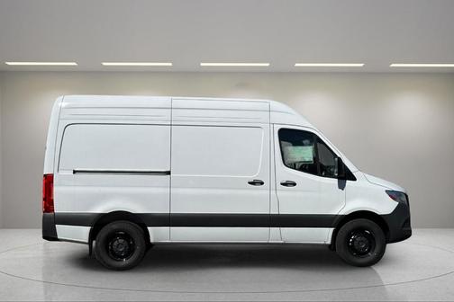 2025 Mercedes-Benz Sprinter 2500 Standard Roof