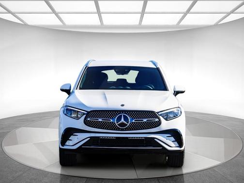 2025 Mercedes-Benz GLC 350e Base 4MATIC