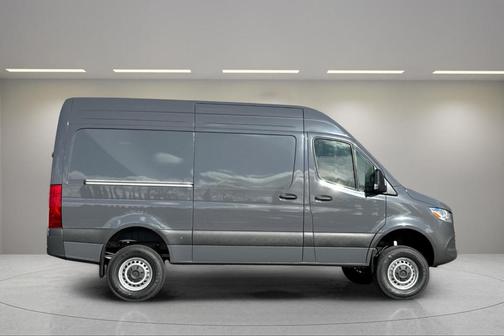 2025 Mercedes-Benz Sprinter 2500 Standard Roof