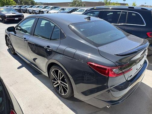 UNDERGROUND 2026 Toyota Camry XSE