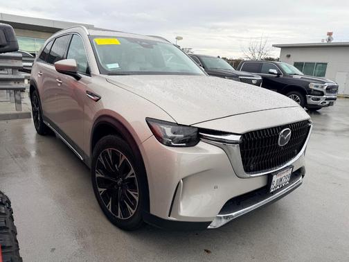2024 Mazda CX-90 PHEV Premium Plus