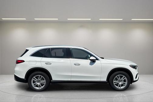 2025 Mercedes-Benz GLC 300 Base