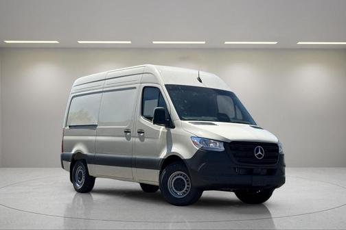2025 Mercedes-Benz Sprinter 2500 Standard Roof