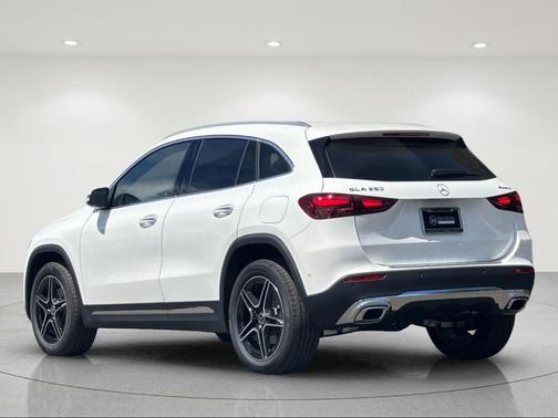 Polar White 2026 Mercedes-Benz GLA 250 Base 4MATIC