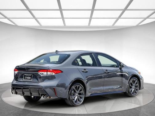 UNDERGROUND 2026 Toyota Corolla SE
