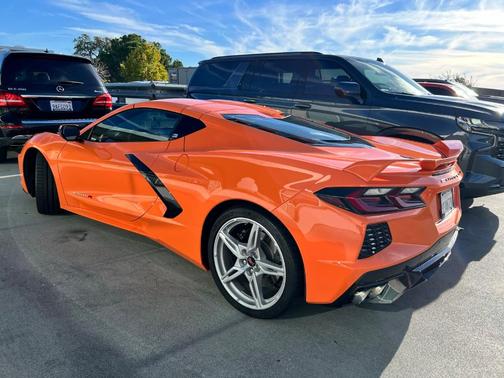 2023 Chevrolet Corvette Stingray w/2LT