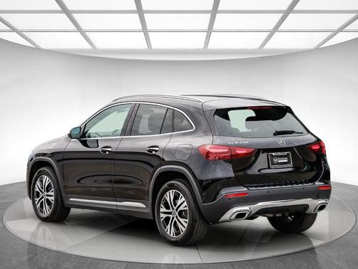 2025 Mercedes-Benz GLA 250 Base