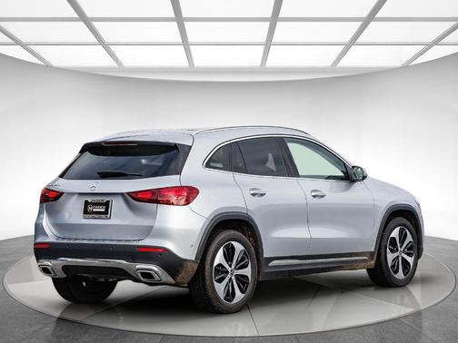 2025 Mercedes-Benz GLA 250 Base