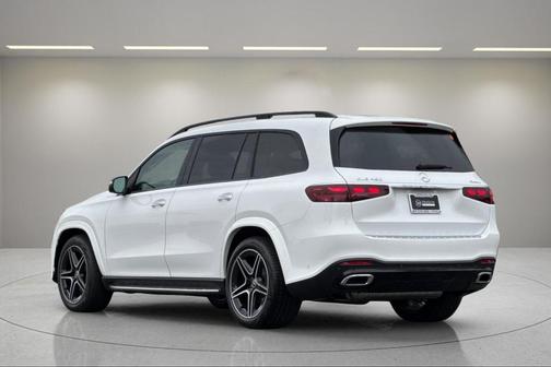 2026 Mercedes-Benz GLS 450