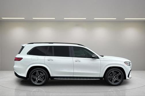 2026 Mercedes-Benz GLS 450