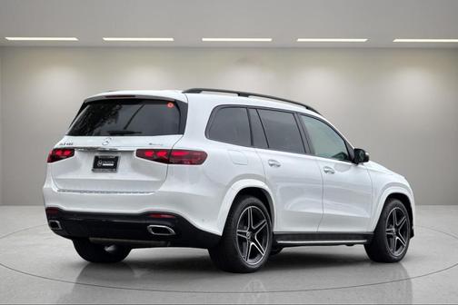 2026 Mercedes-Benz GLS 450