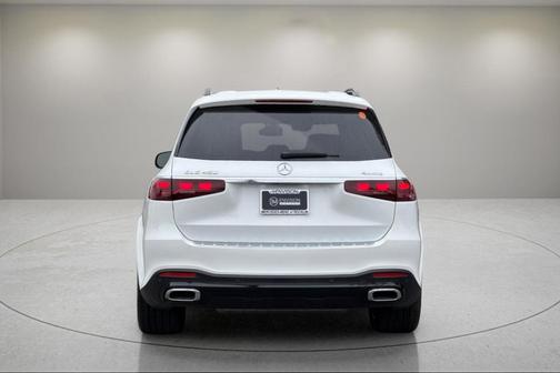 2026 Mercedes-Benz GLS 450