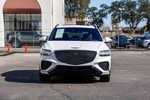 2024 Genesis GV70 2.5T