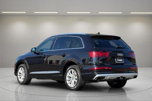 2019 Audi Q7 55 Premium Plus