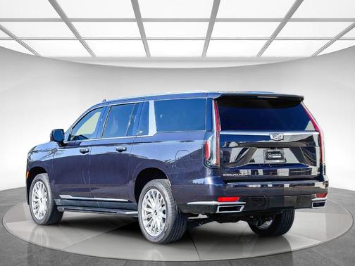 2022 Cadillac Escalade ESV Luxury