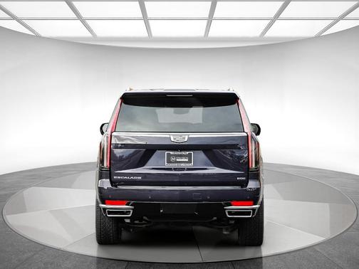 2022 Cadillac Escalade ESV Luxury