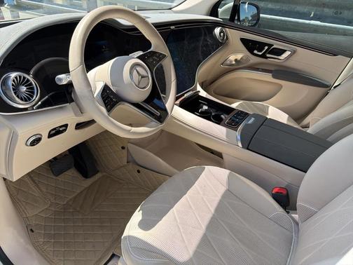 MANUFAKTUR Diamond White Metallic 2023 Mercedes-Benz EQS 580 Base 4MATIC