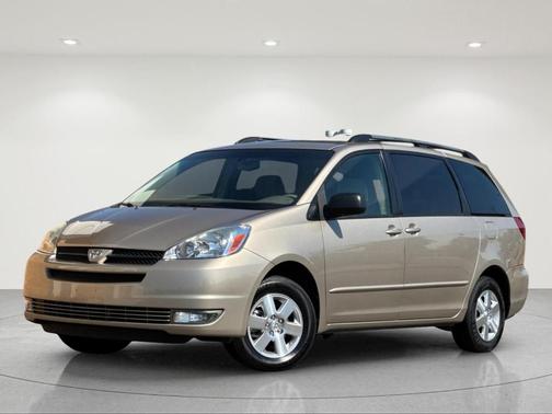 Desert Sand Mica 2005 Toyota Sienna LE