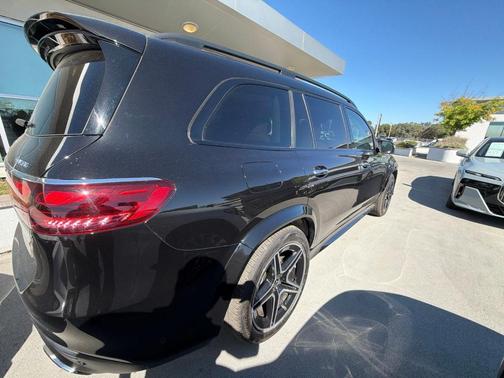 Obsidian Black Metallic 2024 Mercedes-Benz GLS 450 4MATIC