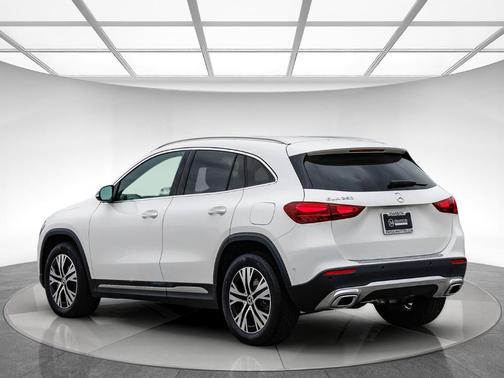 2025 Mercedes-Benz GLA 250 Base