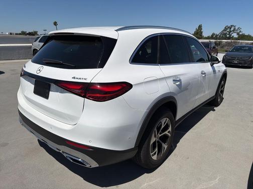Polar White 2025 Mercedes-Benz GLC 350e Base 4MATIC