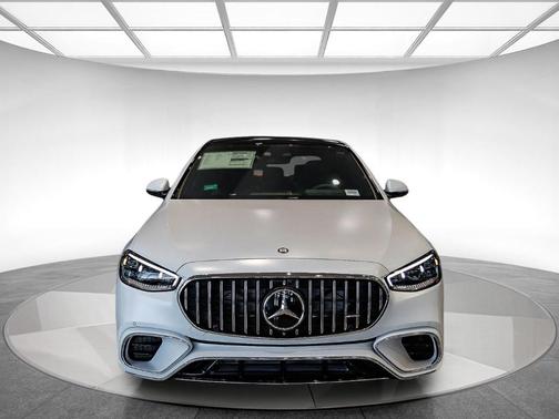 2026 Mercedes-Benz AMG S 63 E Base