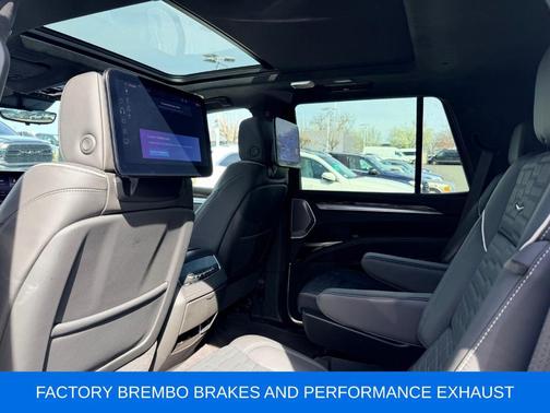 2025 Cadillac Escalade Sport Platinum