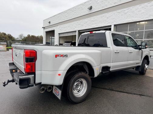 2025 Ford F-350 Lariat Super Duty