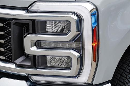 2025 Ford F-350 Lariat Super Duty