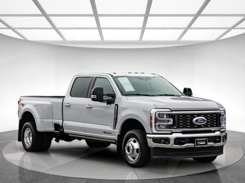 2025 Ford F-350 Lariat Super Duty