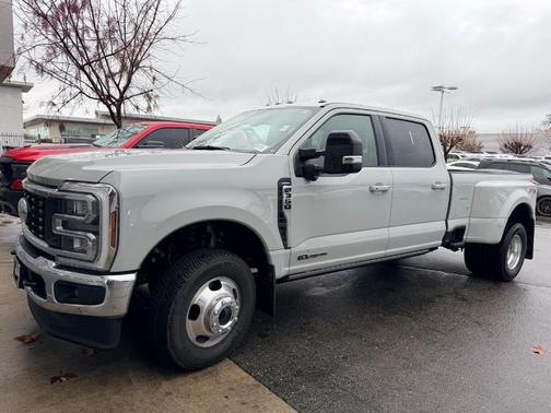 2025 Ford F-350 Lariat Super Duty