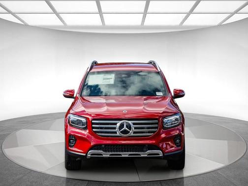MAN PATAGONIA R 2026 Mercedes-Benz GLB 250 Base