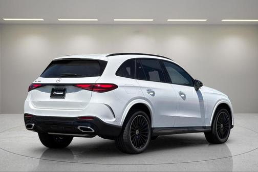 2025 Mercedes-Benz GLC 300 Base