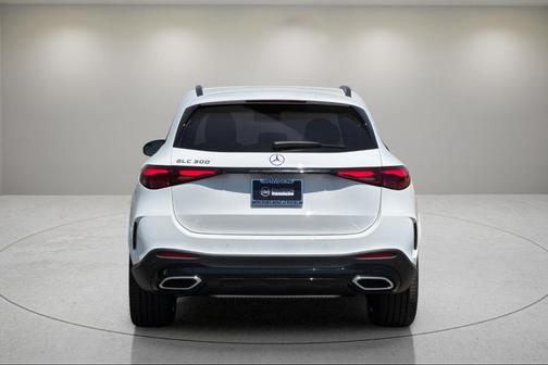 2025 Mercedes-Benz GLC 300 Base