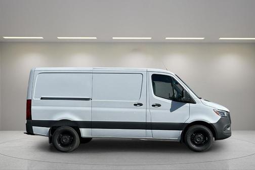 2024 Mercedes-Benz Sprinter 2500 Standard Roof