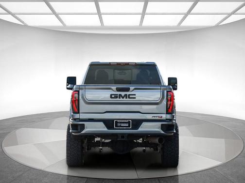 2025 GMC Sierra 2500 AT4