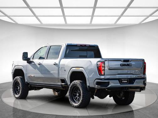 2025 GMC Sierra 2500 AT4