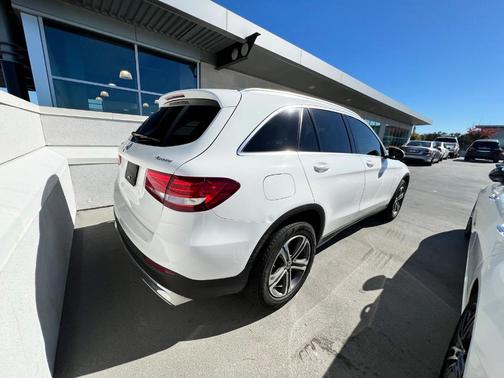 2019 Mercedes-Benz GLC 300 Base 4MATIC