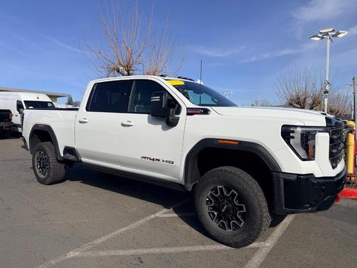 2025 GMC Sierra 2500 AT4X