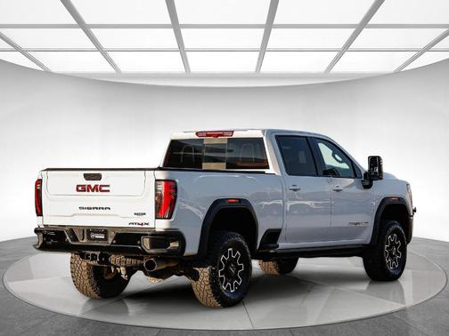 2025 GMC Sierra 2500 AT4X