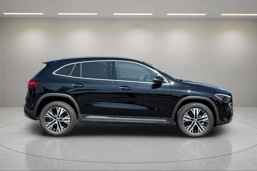 Black 2025 Mercedes-Benz GLA 250 Base