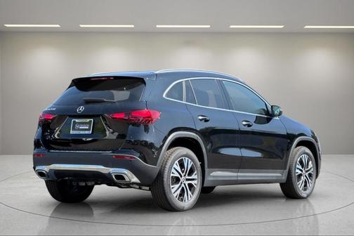 Black 2025 Mercedes-Benz GLA 250 Base