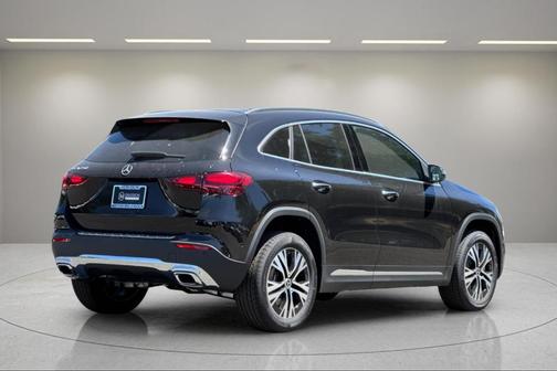2025 Mercedes-Benz GLA 250 Base