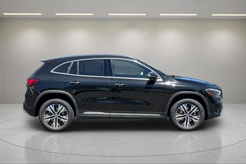 2025 Mercedes-Benz GLA 250 Base