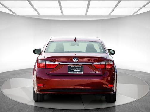 2014 Lexus ES 300h Base